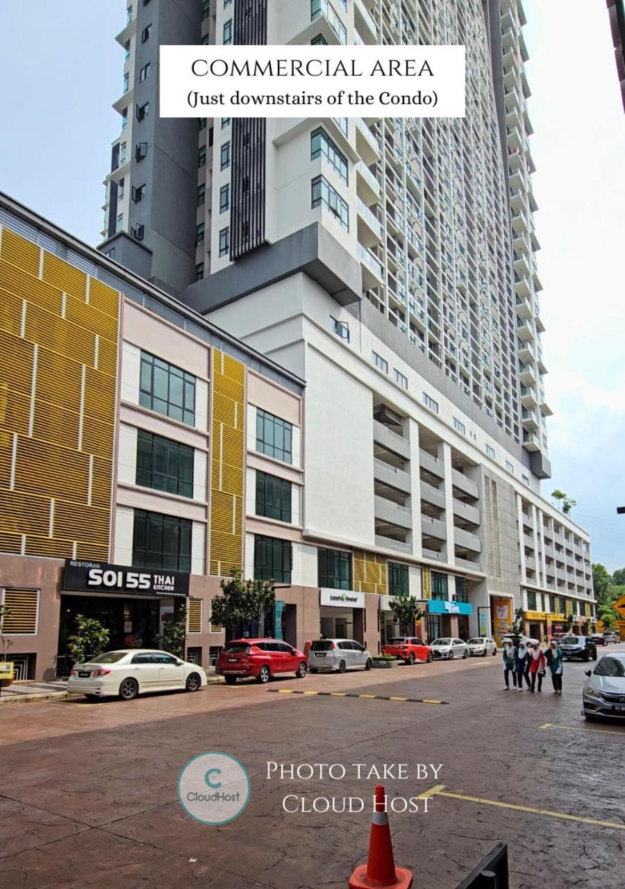 Conezion Near Ioi City Mall, Maeps Serdang, Putrajaya By Cloud Host Exterior photo